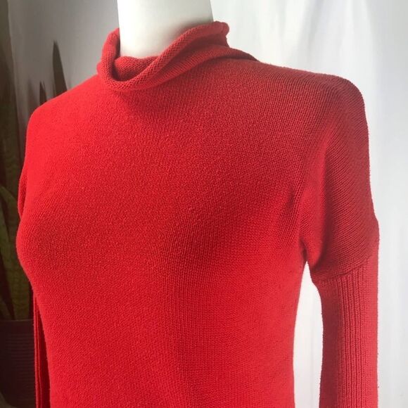Tahari Cotton-Blend Knit Sweater Red Mock Neck Size Medium - Picture 2 of 6